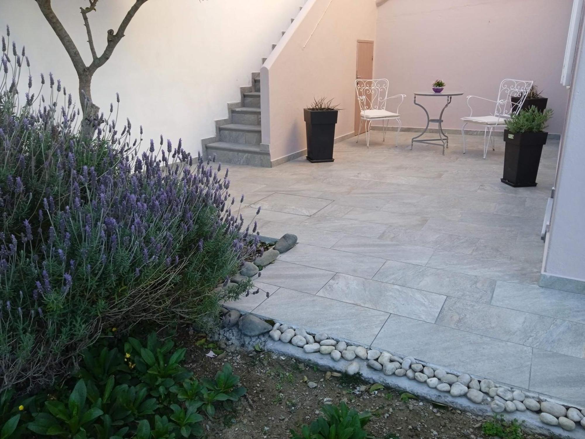 Andros Lighthouse Apartments Mesaria  Экстерьер фото
